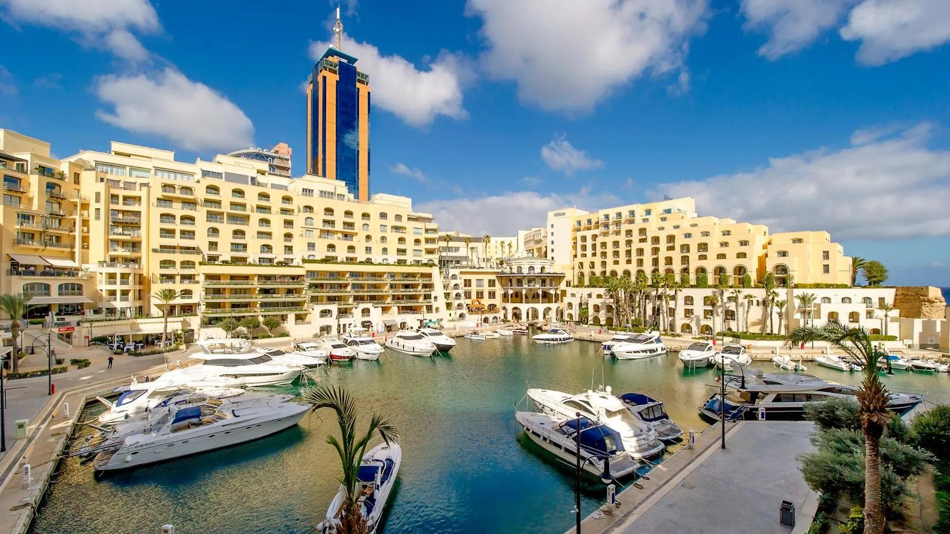 St. Julians Portomaso Marina Antique Apartment سانت جوليان
