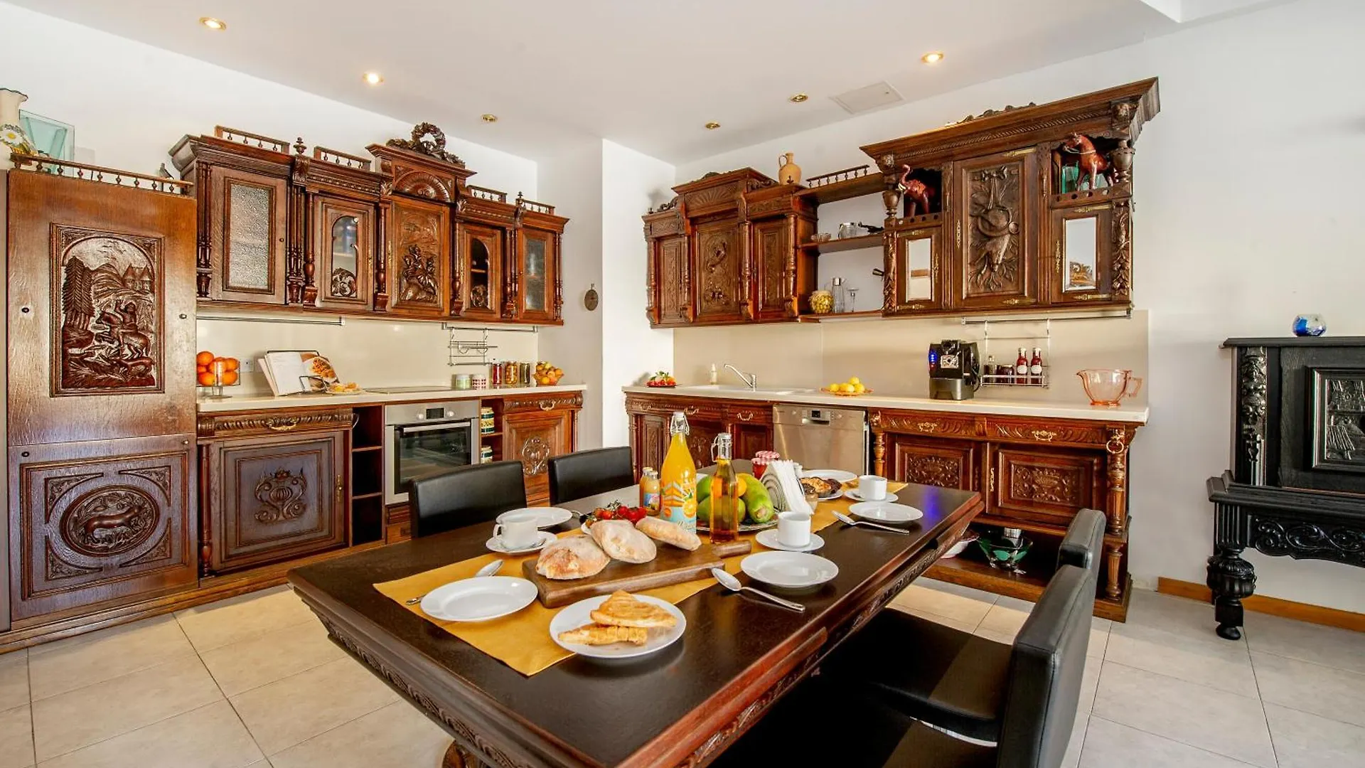 St. Julians Portomaso Marina Antique Apartment سانت جوليان 0*,