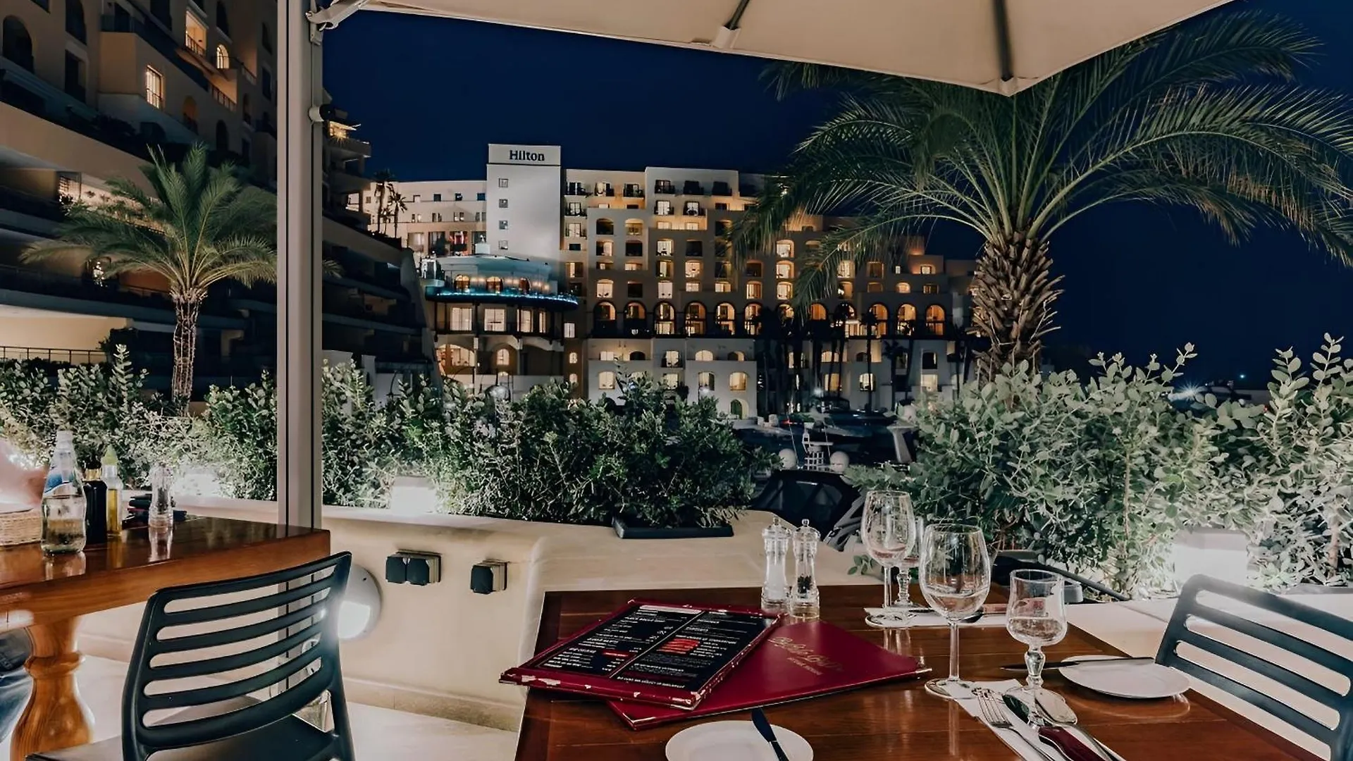 St. Julians Portomaso Marina Antique Apartment سانت جوليان
